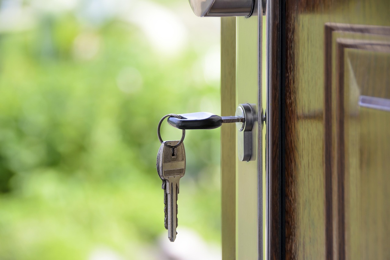 tipps zur finanzierung ihres hauskaufs: erfahren sie, wie sie den besten kredit finden, kosten sparen und ihren traum vom eigenheim verwirklichen können.